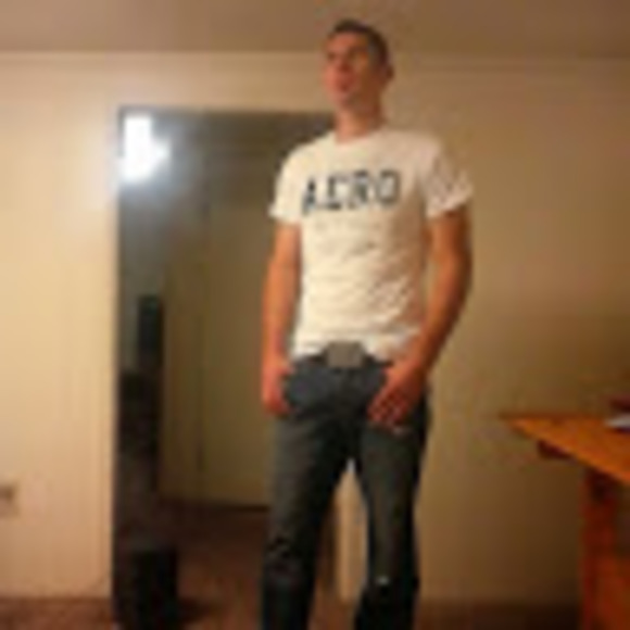 Meet your Posher, Justin - Picture 1 of 1